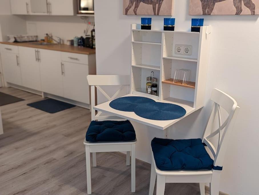 Lovely With Free Parking On Premisis Apartment Asten